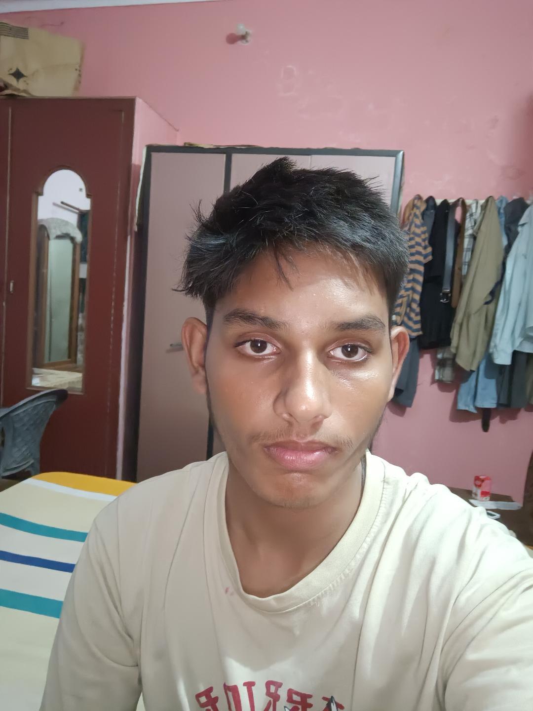 1000094587