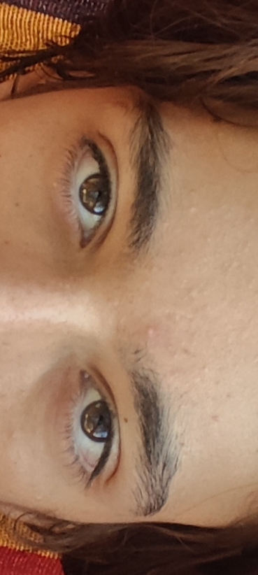 1000052928
