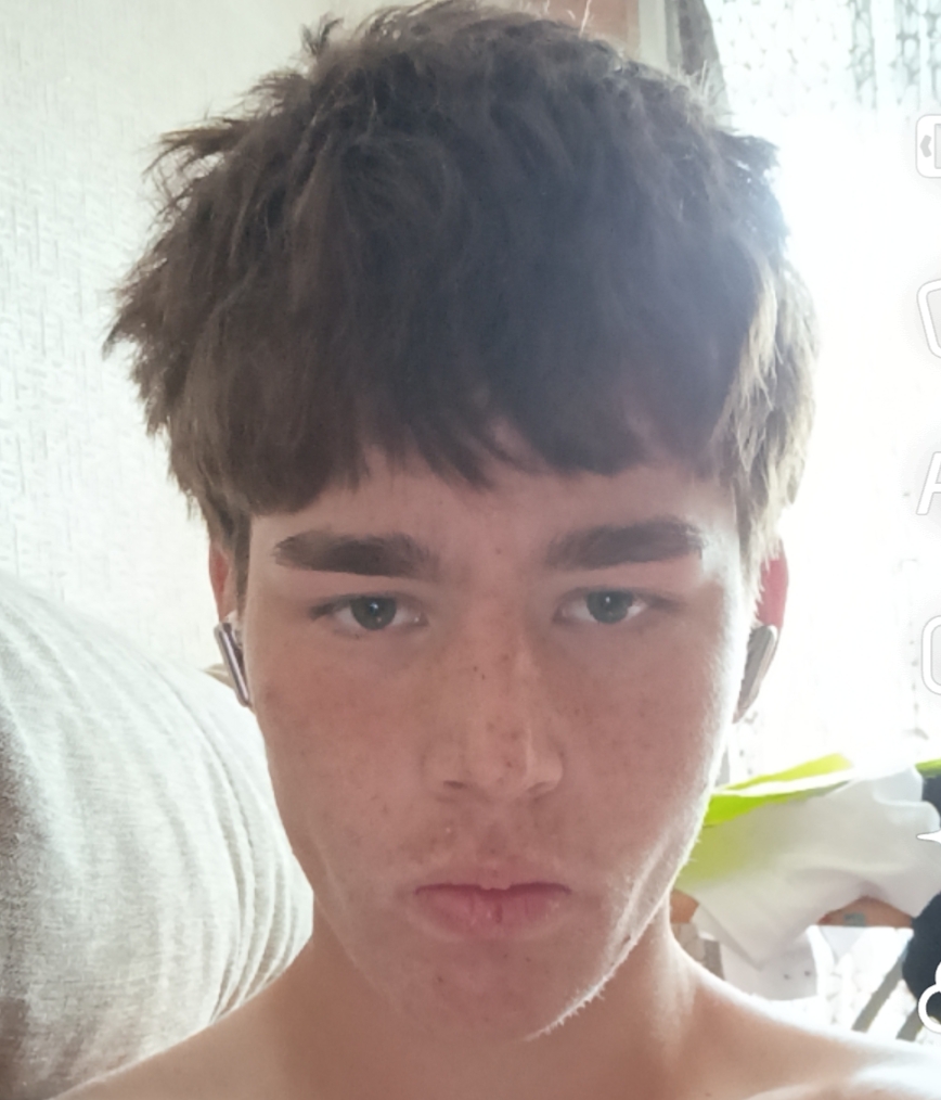 1000066698