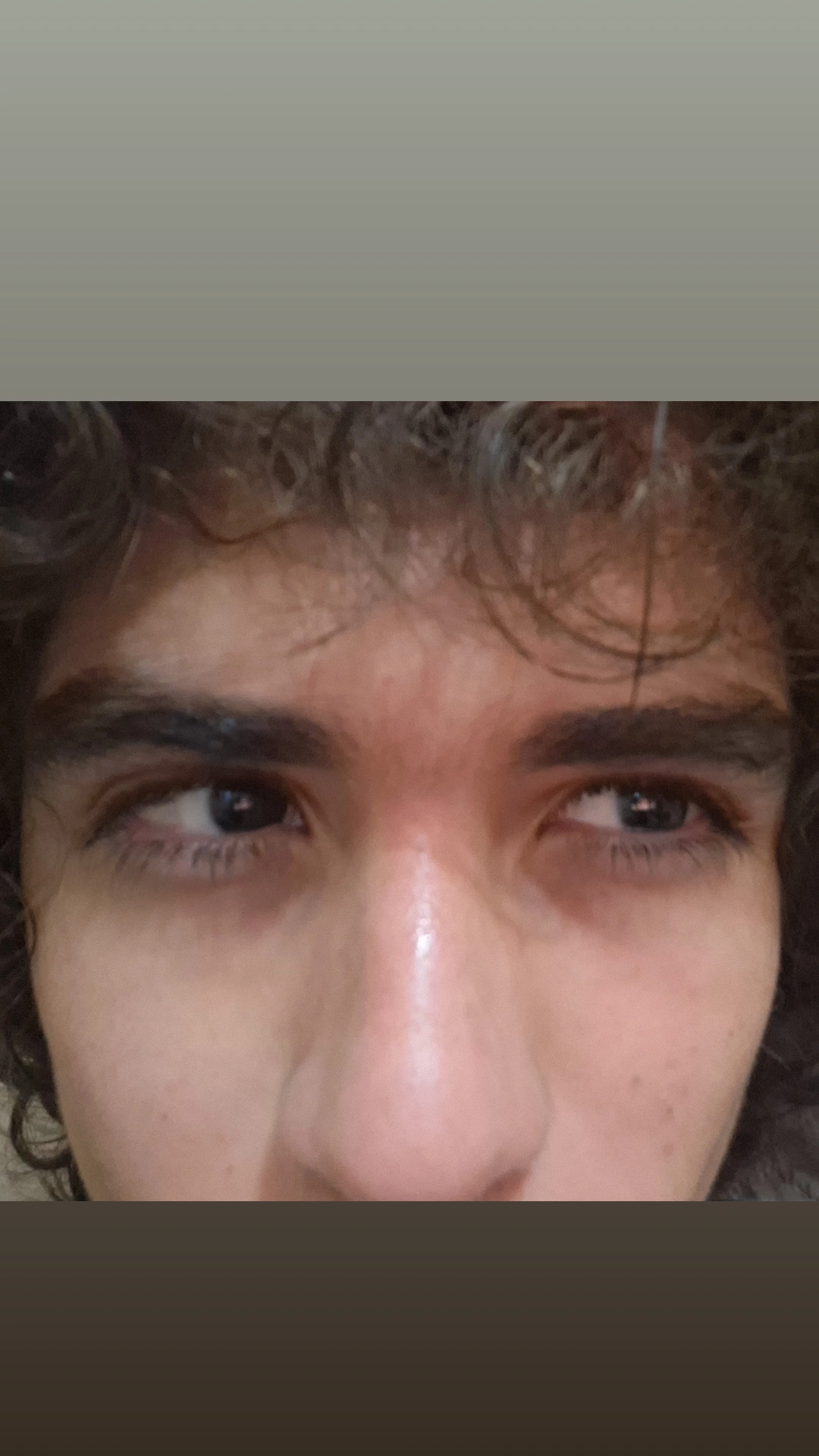 1000371687