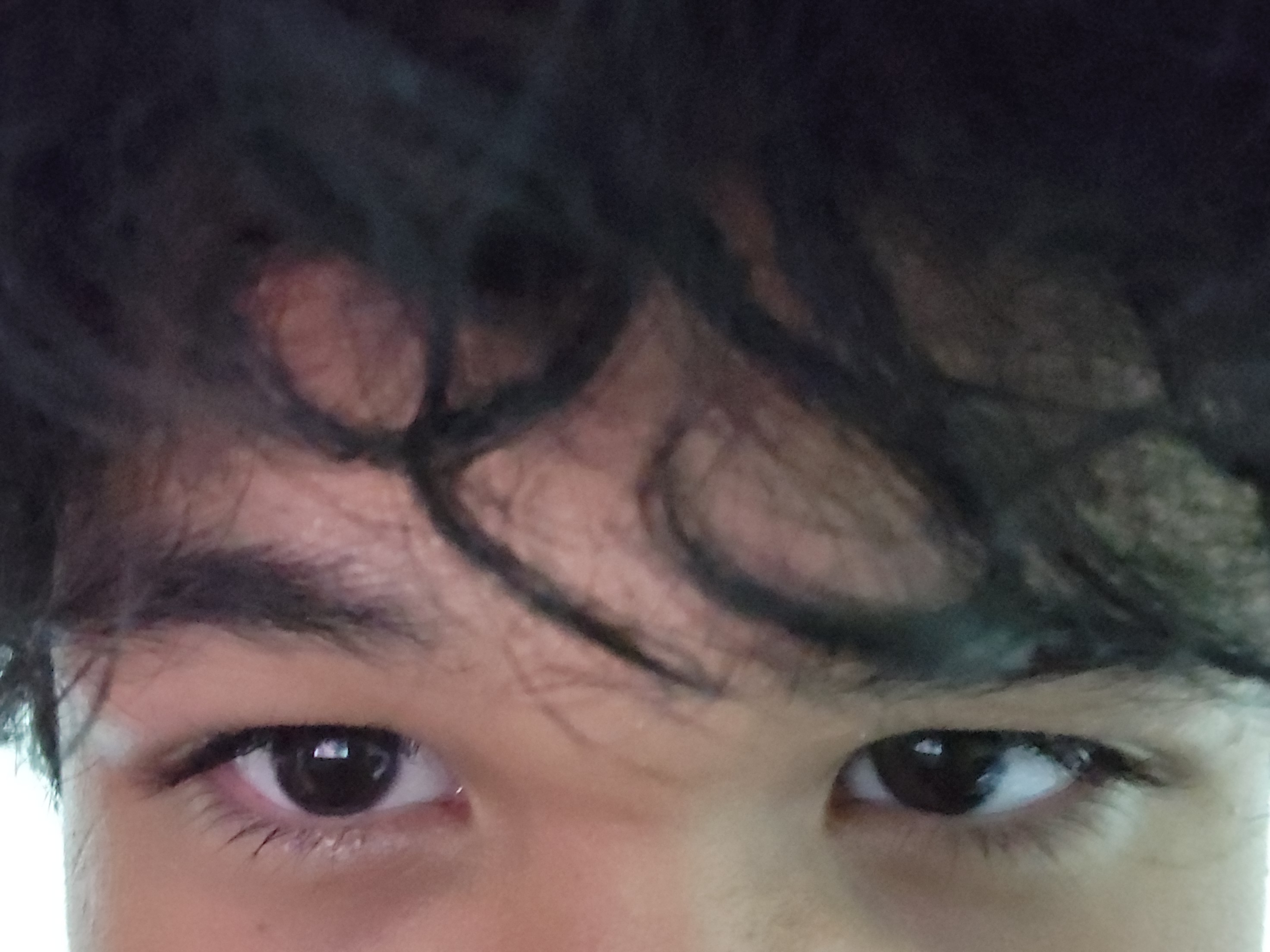 30618