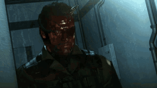 Venom snake mirror punch