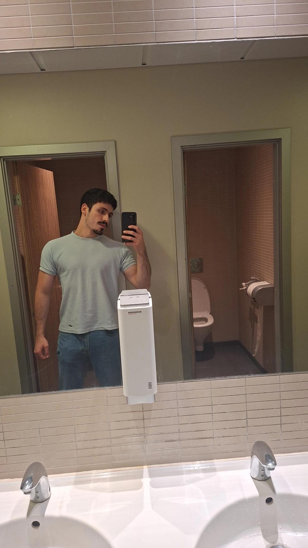 4701
