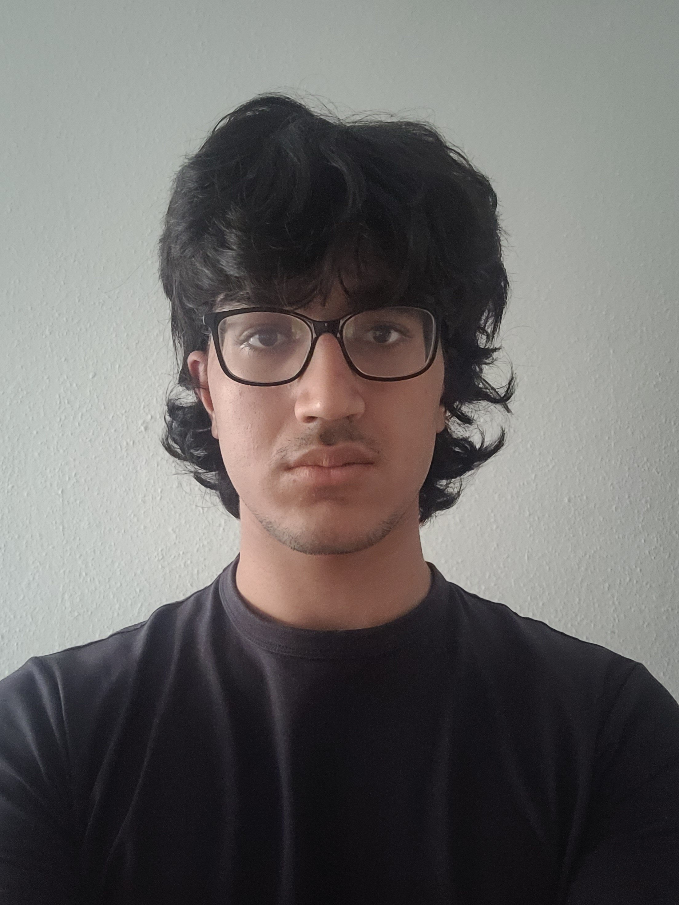 1000689005