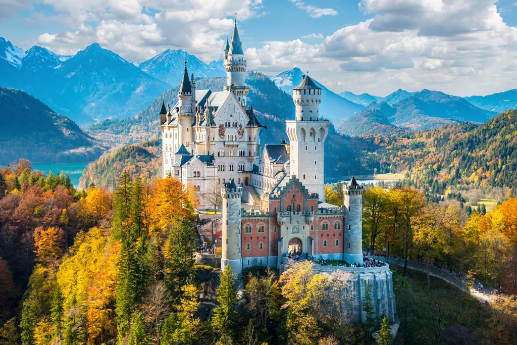 Neuschwanstein Castle autumn KE57DD