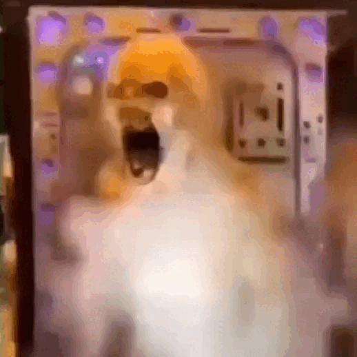 4744