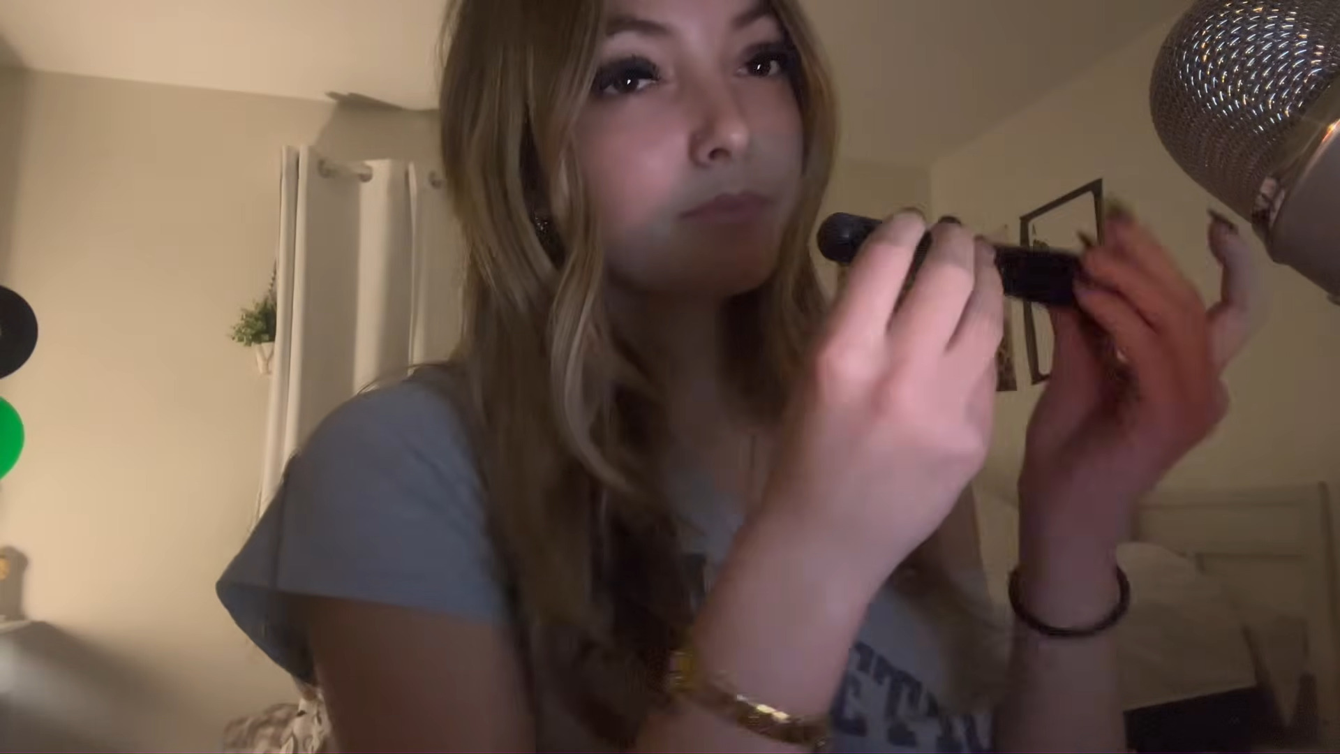 Asmr mouths sounds trigger words  hand movements   0 6 43