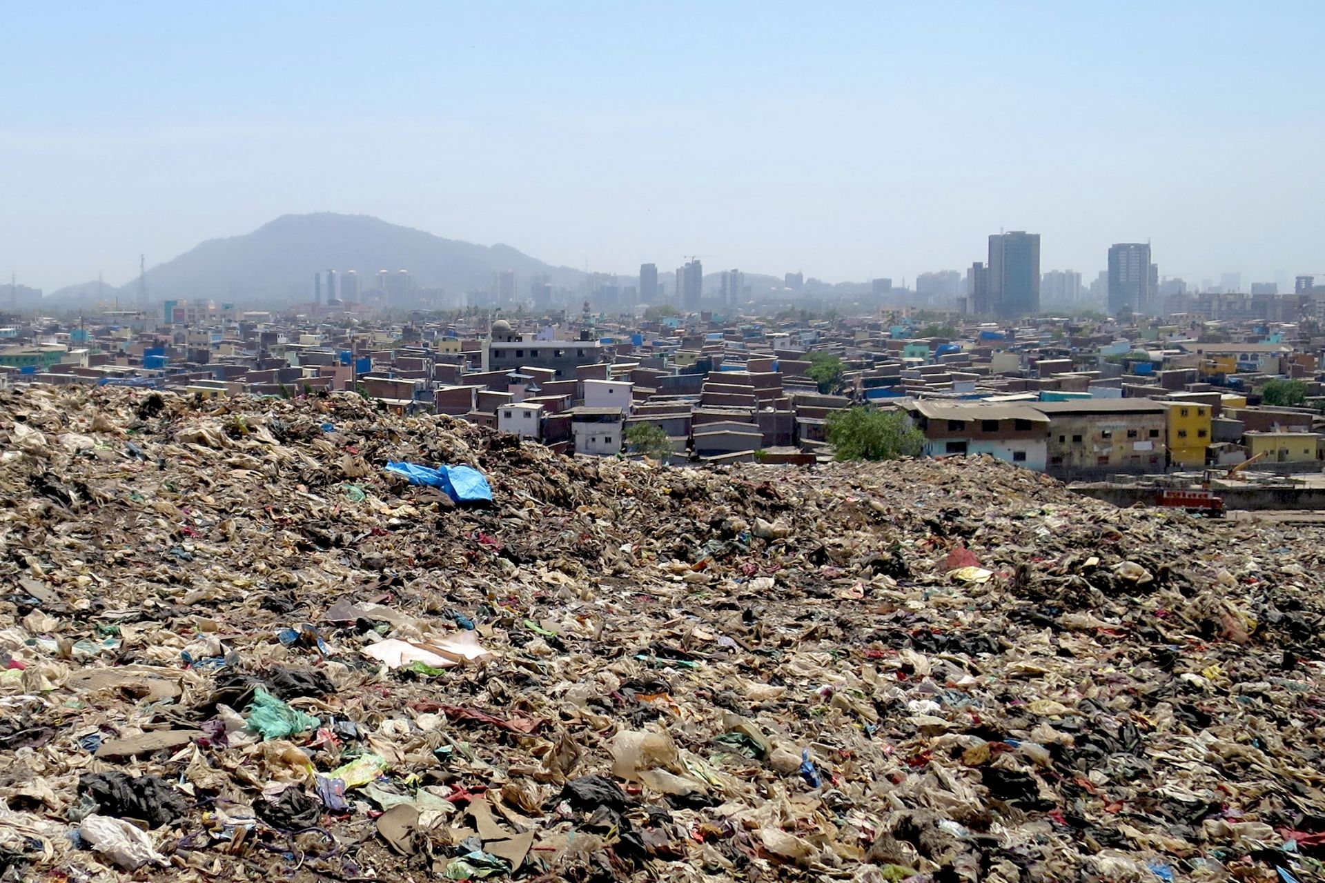 5fbbb5c49ffb30533ce52e3f mumbai slums