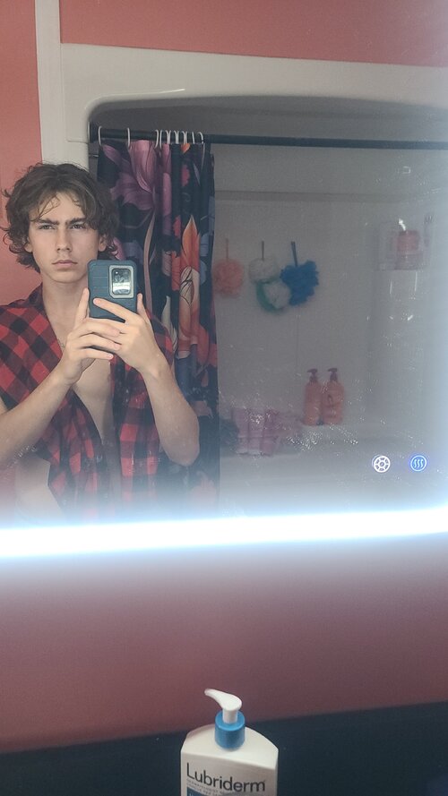 Snapchat-1899626833.jpg