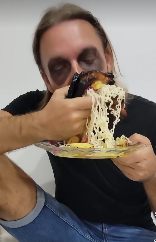 Screenshot_20260906_190714_YouTube.jpg