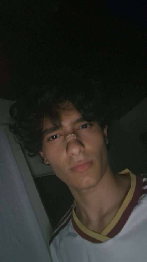 Snapchat-995000287.jpg