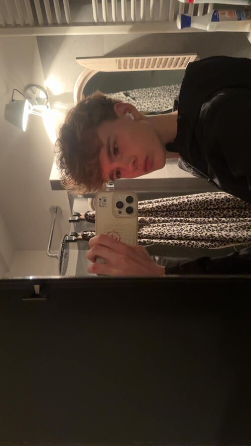 mirror cut.jpg