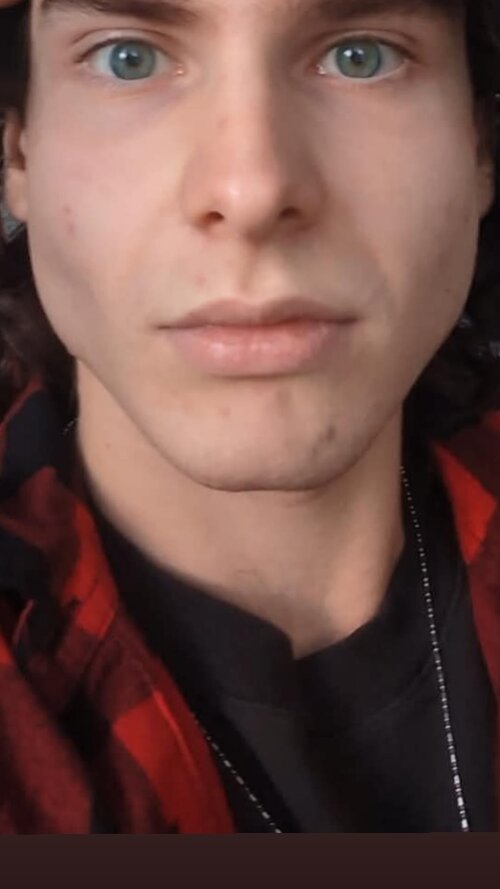Snapchat-1357275315.jpg