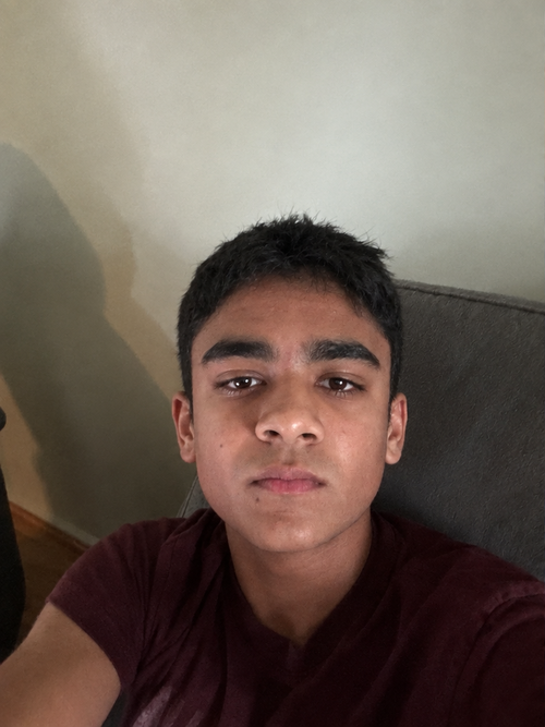 left_photo_without_headphones.png