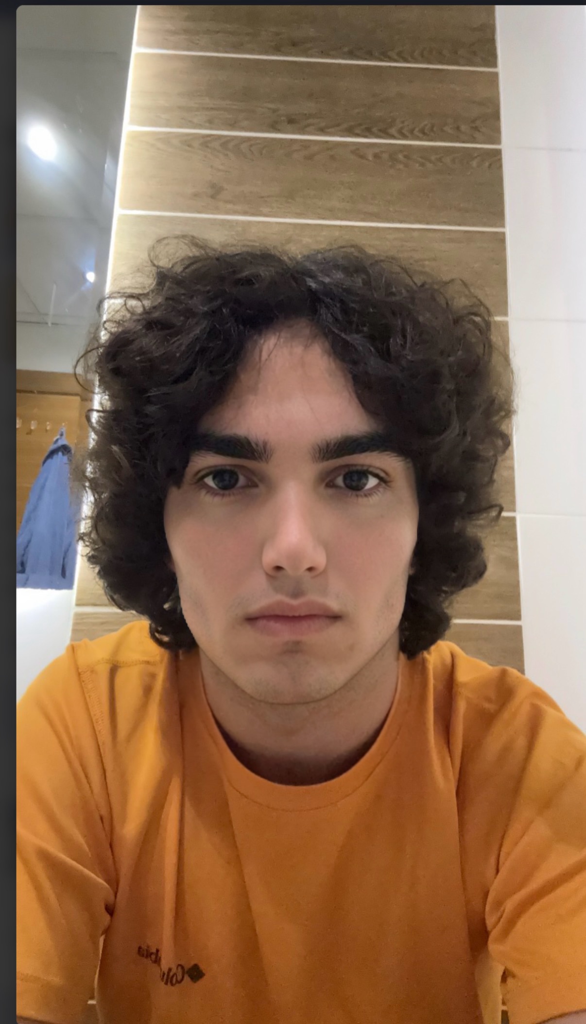 Facetune 11 10 2026 22 00 37